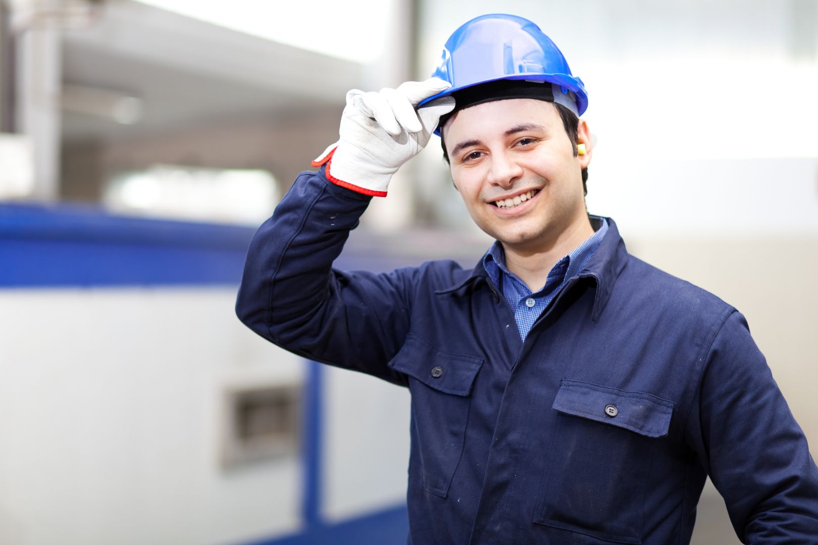 eletricista instala campainha sem fio